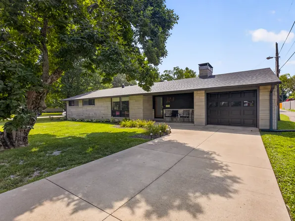 2594 Franklin St, Columbus, IN 47201