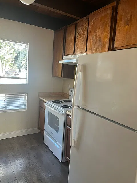 2 bed, 1.5 bath, 800 sqft, $2,095 — Photo 4