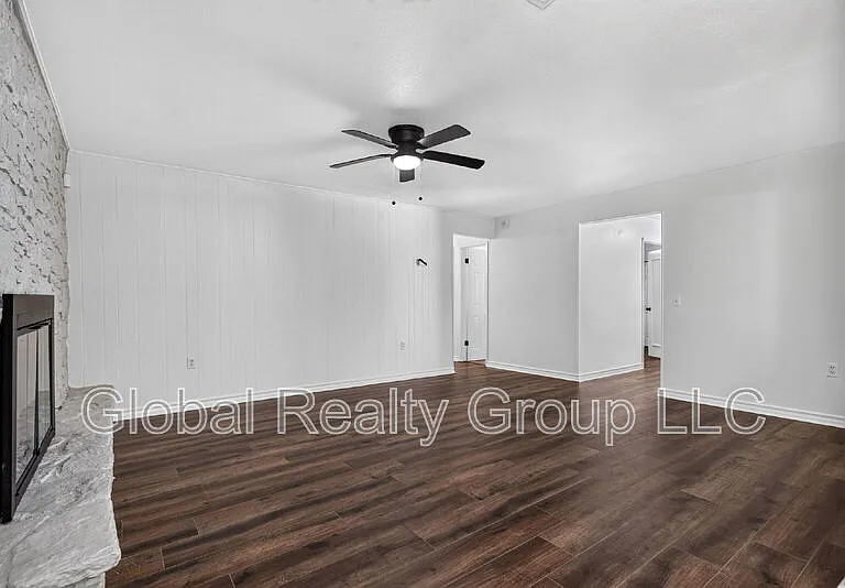 12306 Independence Ave — Photo 9