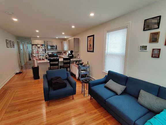 2nd image of 195 Wendell St Floor 1