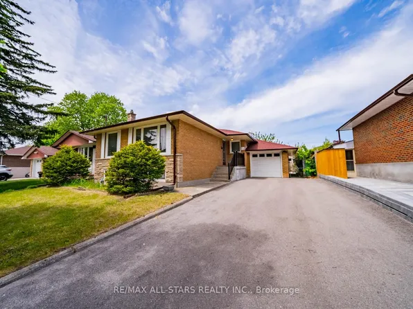26 Summerglade Dr, Toronto, ON M1S 1W7