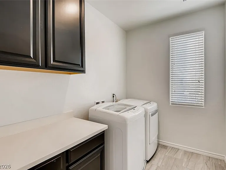 3188 Fern Nook Ave — Photo 24