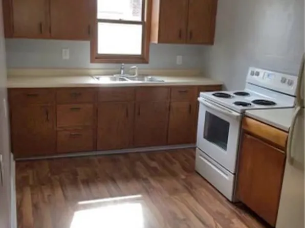 ms258, 258 Lee St #1/2, Winona, MN 55987