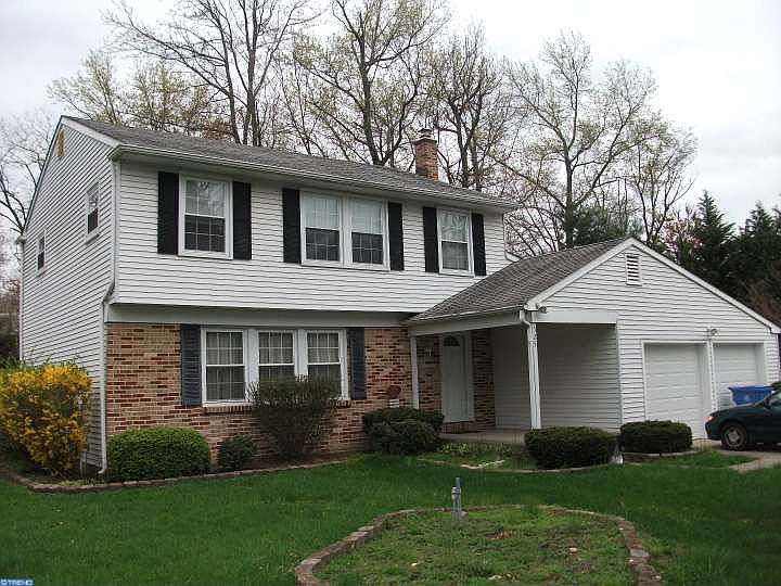 1st image of 525 Doe Ln
