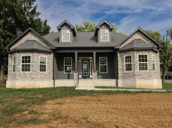 126 Maple Grove Rd, Lafayette, TN 37083