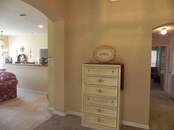 3rd image of 6207 Holly Crest Ln