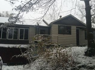 8448 Knapp Rd, West Falls, NY 14170