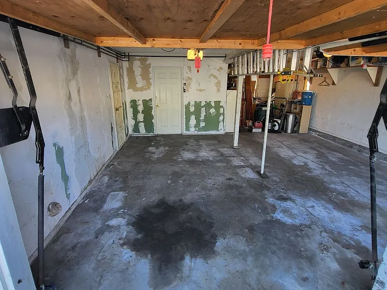 2100 Cabrillo Ave — Photo 27