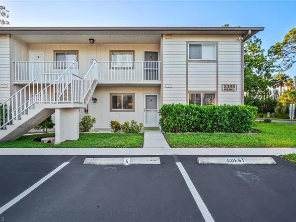 2395 Naples Trace CIR #4, NAPLES, FL 34109