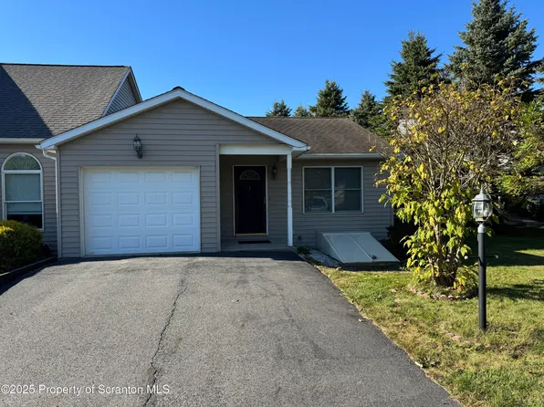 106 Lexington Dr Unit 1, Factoryville, PA 18419