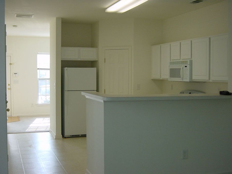 1st image of 3254 Hidden Cove Cir
