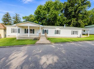 101 Arnold Hts, Carlisle, KY 40311
