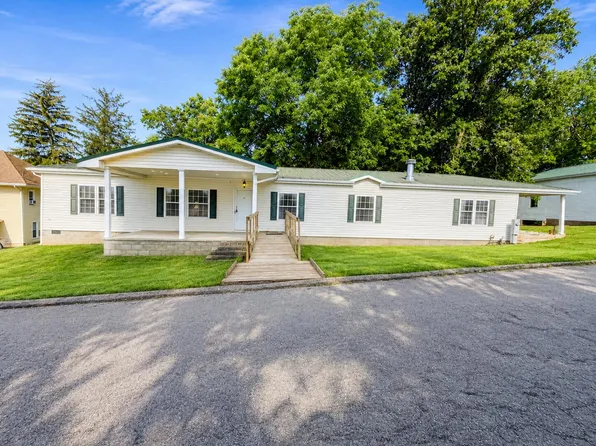 101 Arnold Hts, Carlisle, KY 40311
