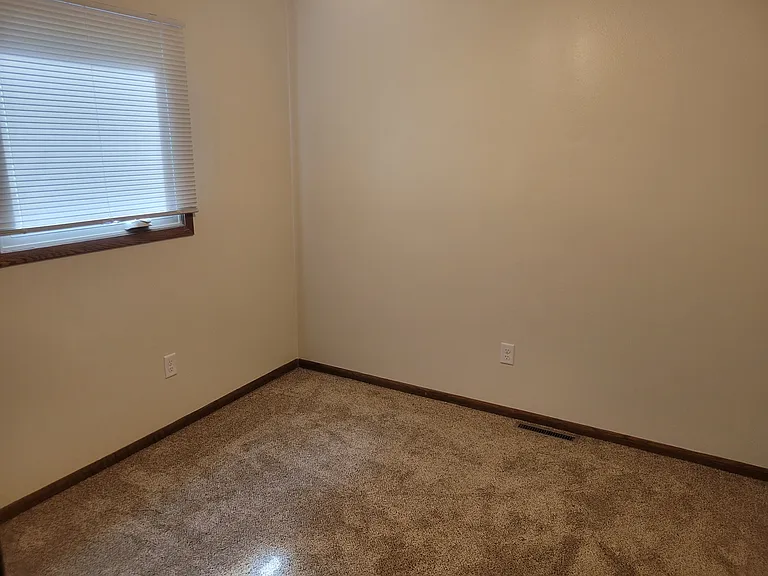 1320 N Jefferson St — Photo 11