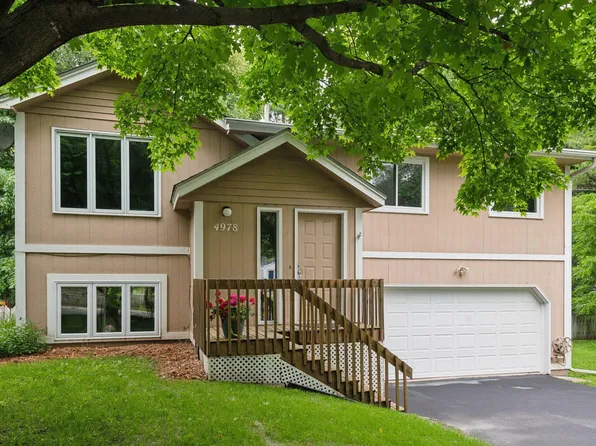 4978 Three Points Blvd, Mound, MN 55364