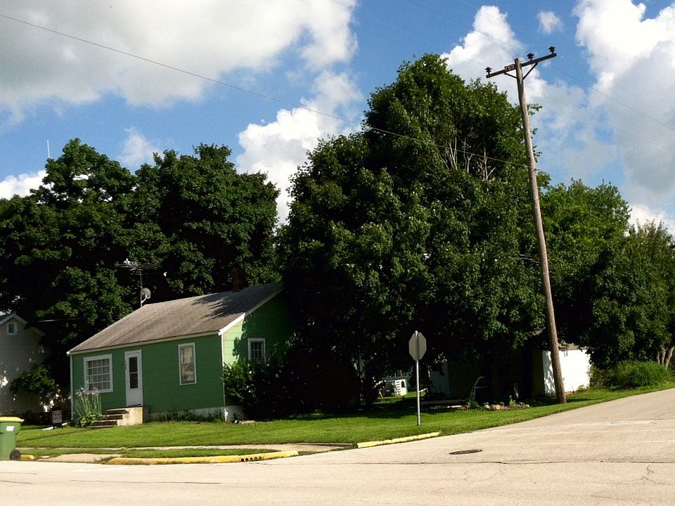 Beautiful large corner lot