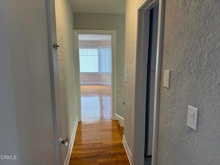 920 Summit Dr — Photo 27