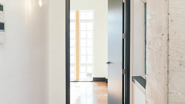 Rented by Nooklyn NYC LLC | media 113