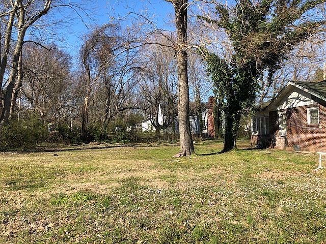 2nd image of 1513 Mitchell St