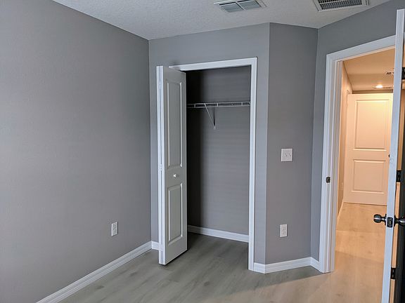4th image of 9771 Pembrooke Pines Dr