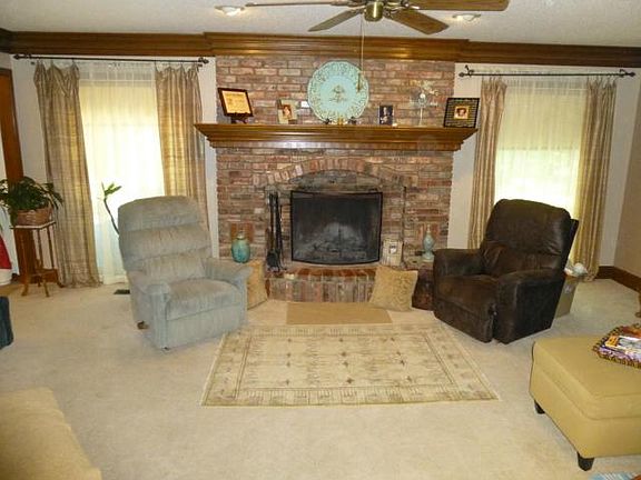 5th image of 1510 NW Weatherstone Ln
