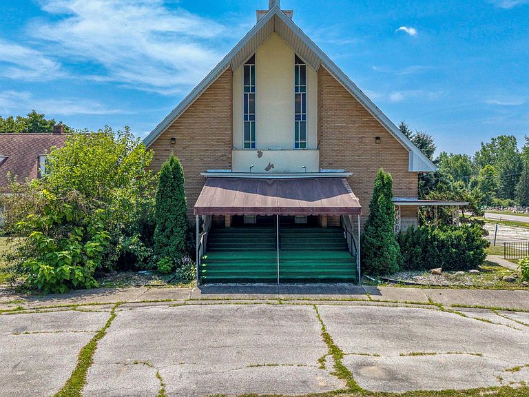 Listing photo 4