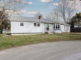 11 Granada Ter, Middletown, RI 02842