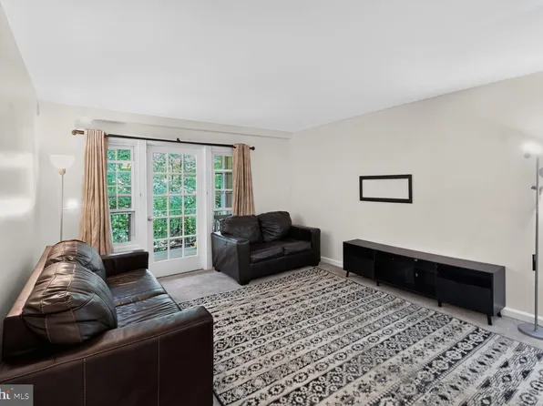 5900 Kingsford Rd APT C, Springfield, VA 22152