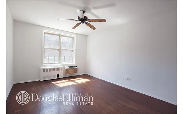 Sold by Douglas Elliman | media 14