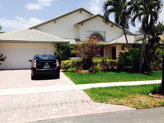 2nd image of 1801 E Oak Knoll Cir