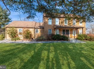 541 Hereford Ln, Mickleton, NJ 08056