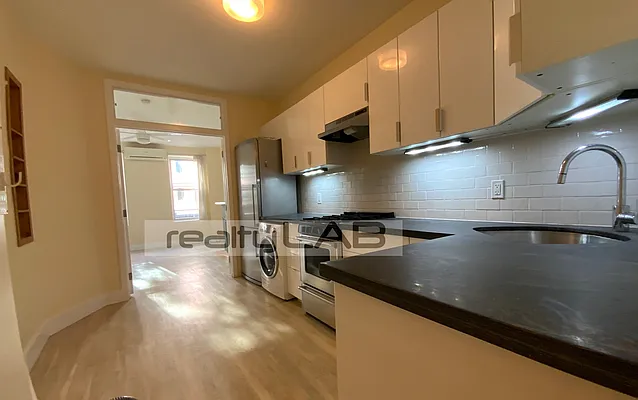 Rented by Realty Lab LLC | media 3
