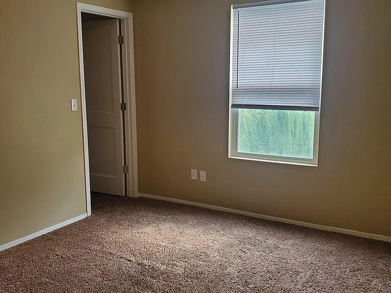 88 E Roselake Dr — Photo 17