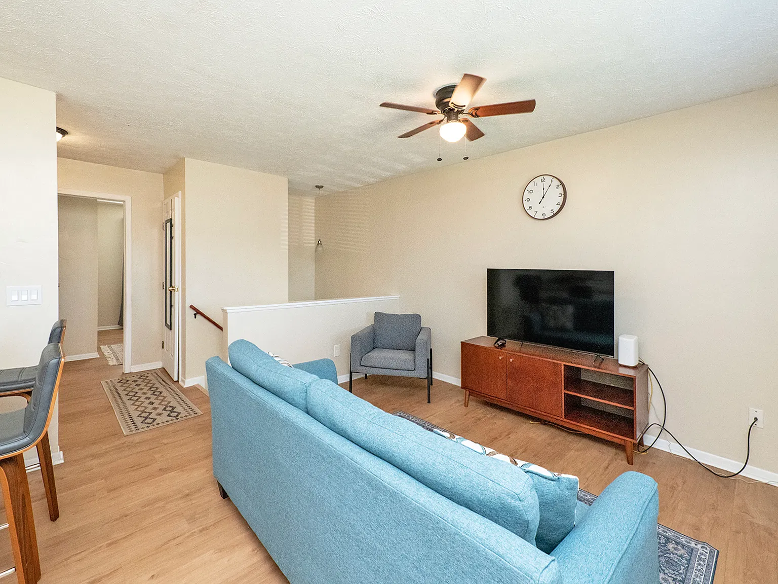 3 bed, 1488 sqft, $2,400 — Photo 3