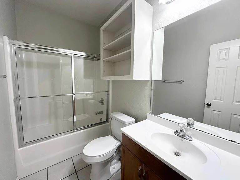 10000 Shadowview Dr #A — Photo 12
