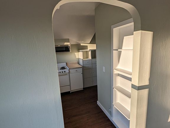 3rd image of 1208 10th St APT 1