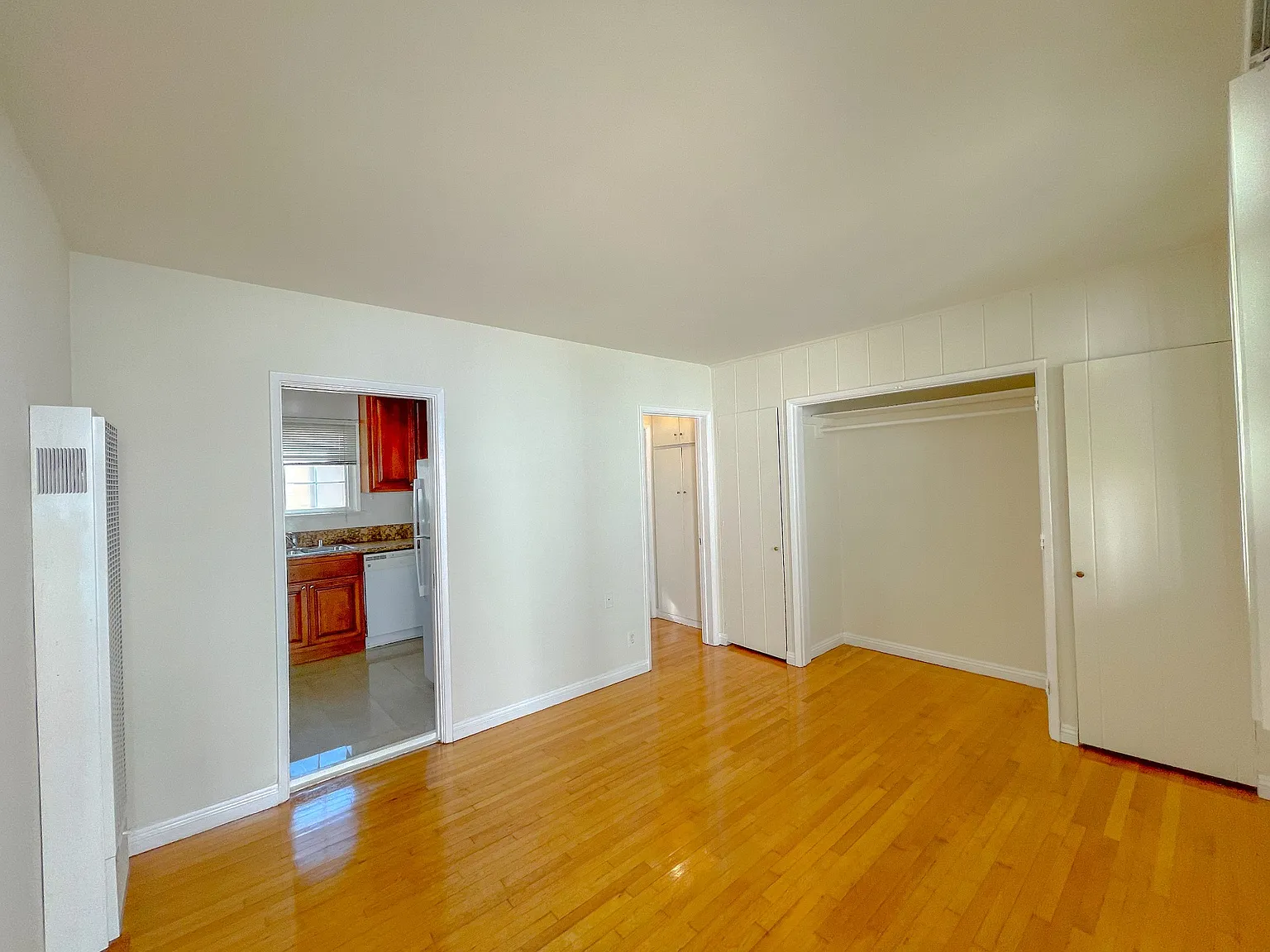 Studio, $1,750 — Photo 2