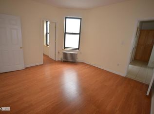 3432 44th St #1R, Long Island City, NY 11101