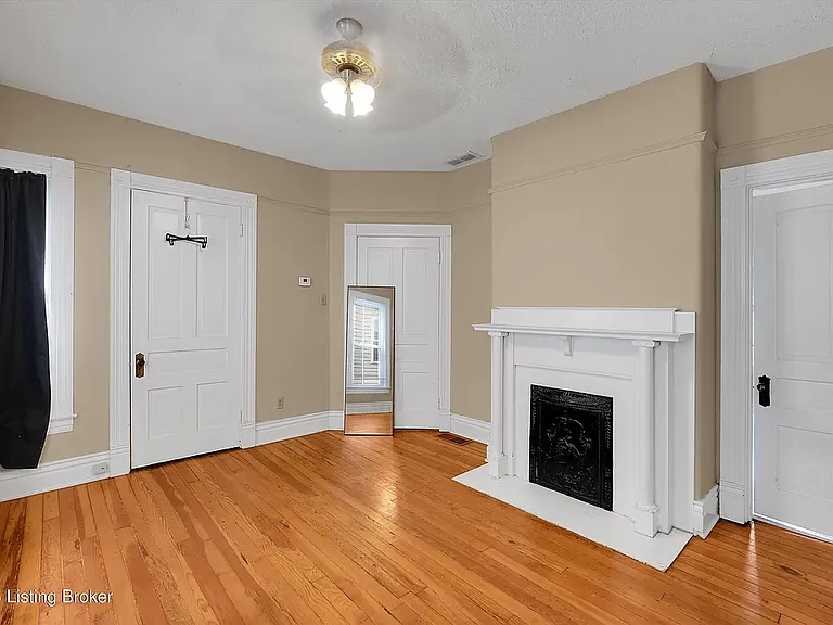 2726 S 3rd St #2 — Photo 10
