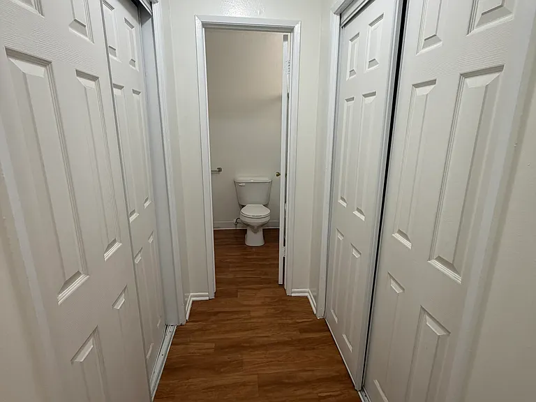 Villa Serena Apts — Photo 19