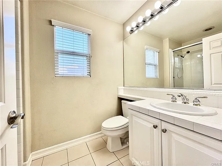 17 Pamela Way — Photo 22