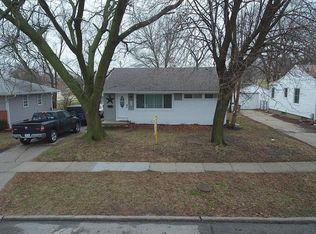 828 19th St, West Des Moines, IA 50265