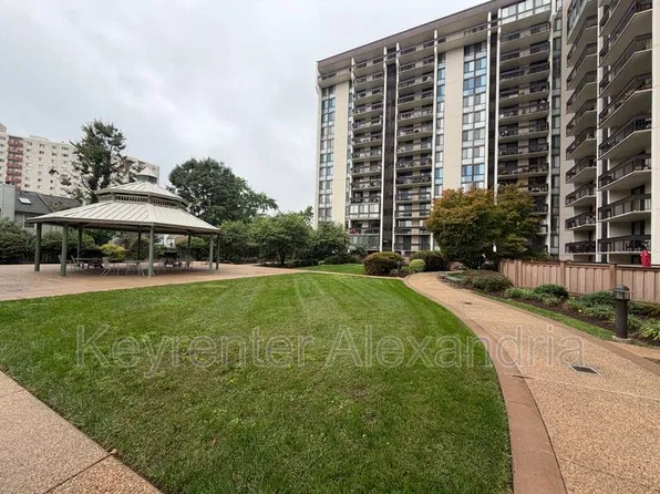 5300 Holmes Run Pkwy APT 1404, Alexandria, VA 22304
