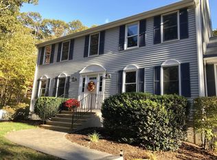 97 Chamberlain Rd, Uxbridge, MA 01569