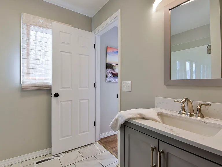 350 Campbell Point Rd #1 — Photo 10