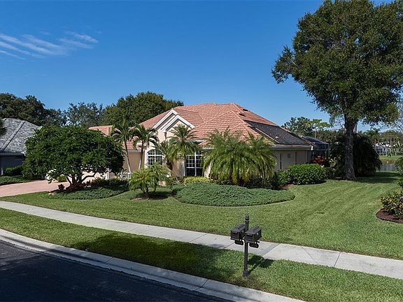 2nd image of 303 Stone Briar Creek Dr