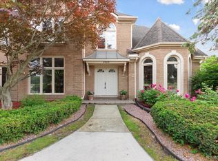 49679 Cooke Ave, Plymouth, MI 48170