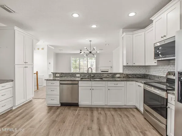 4494 CAPITAL DOME Drive, Jacksonville, FL 32246
