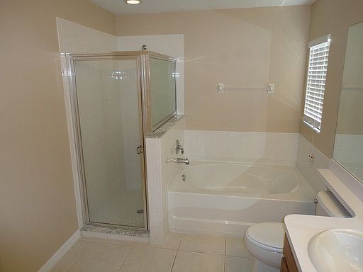 5th image of 3207 Shady Lily Ln