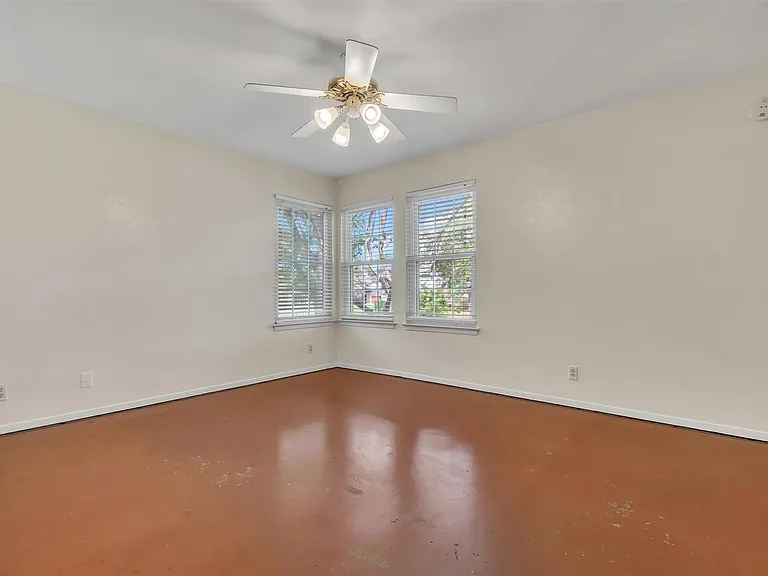 5703 W Gate Blvd #B — Photo 12
